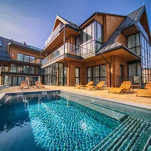 4* Hotel apartamentowy Lipowy Dwor